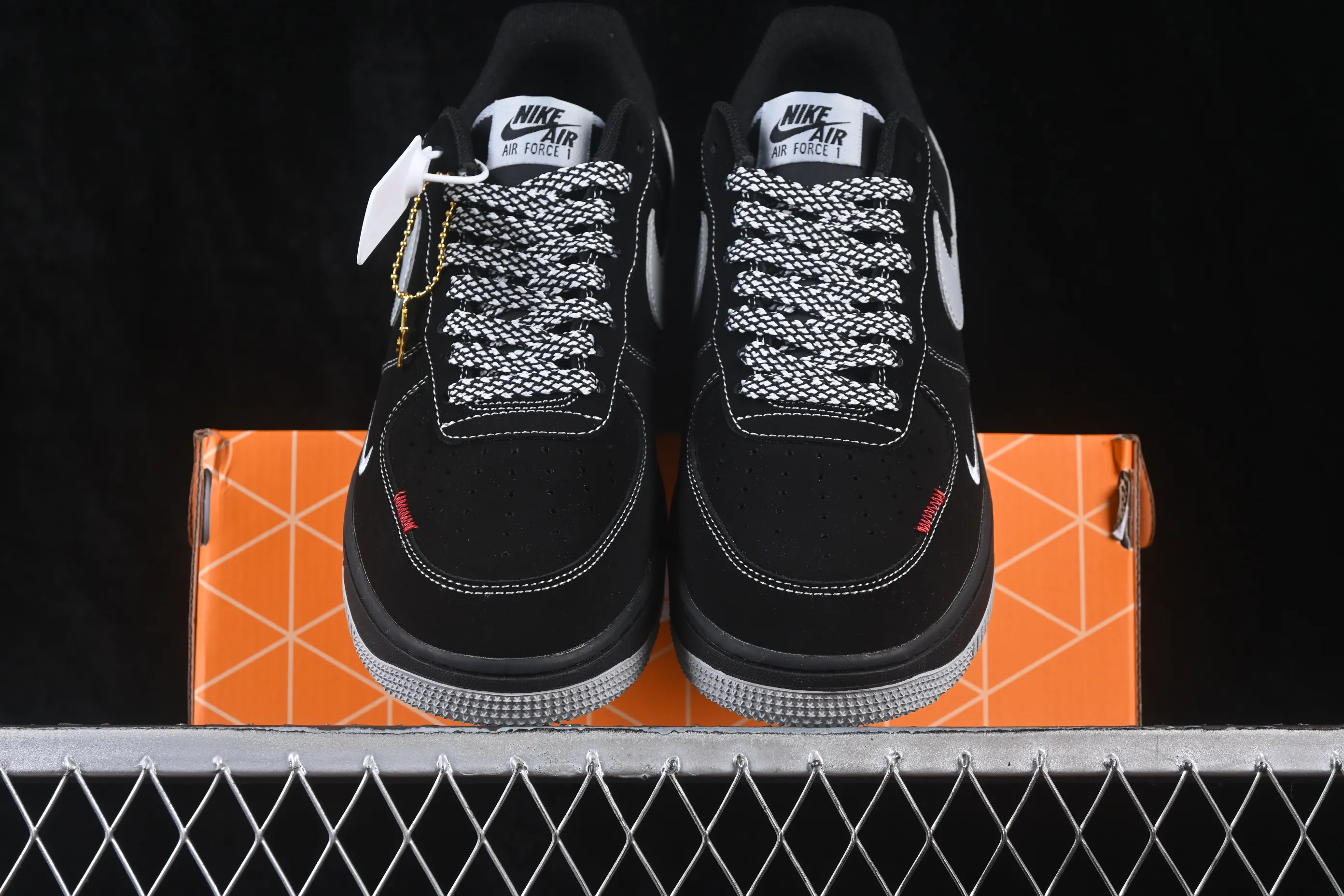 All categories Nk Air Force 1 Air Force series Nk Air Force 1 Low Air Force low-top Nike Air Force 1'07 Low Air Force 1 low-top casual sneakers LV2288-009